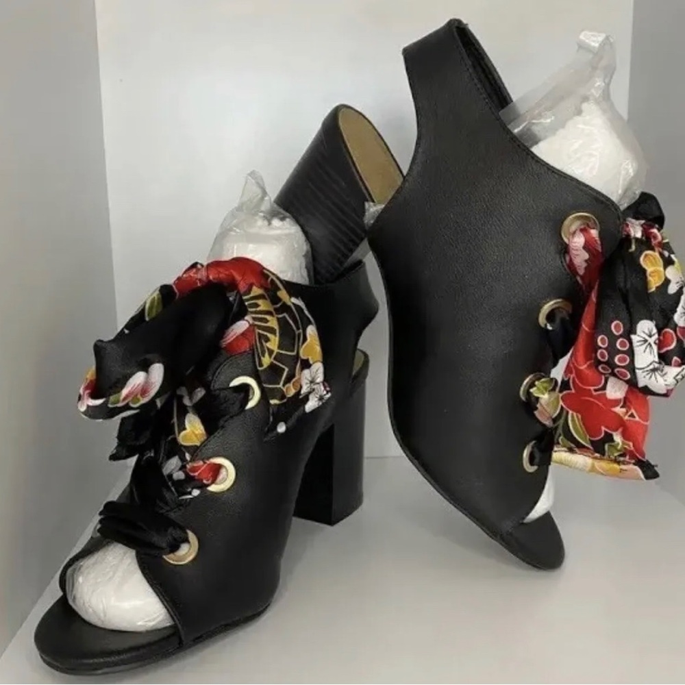 Women's Bamboo Crave Black Shoes Heels Open Toe With Ribbon Tie Size 10